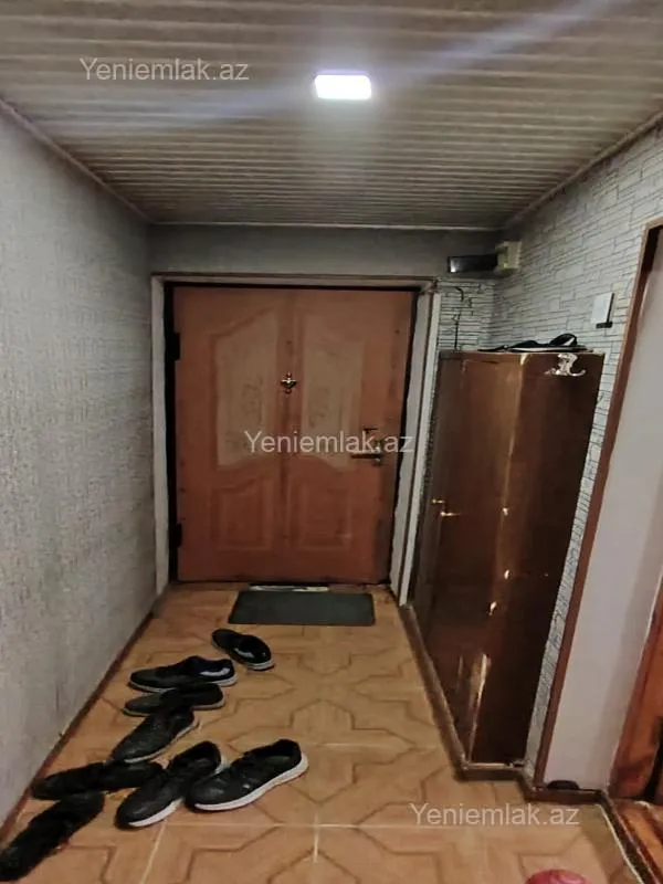 Satılır 3 otaqlı köhnə tikili 80 m²