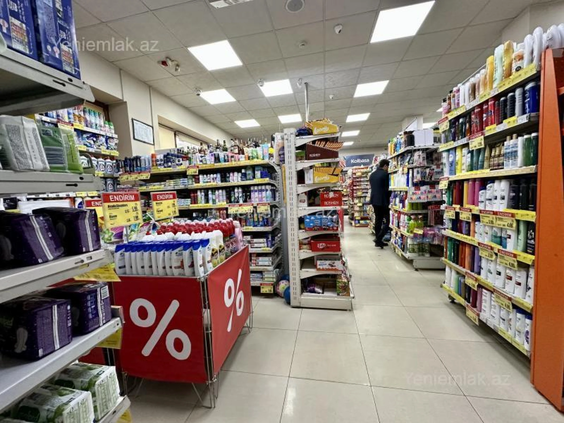 Satılır 4 otaqlı obyekt 370 m²