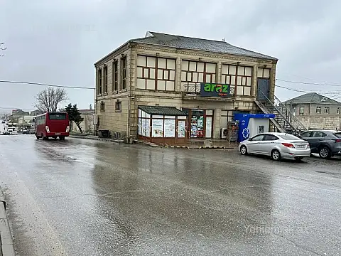 Satılır 4 otaqlı obyekt 370 m²