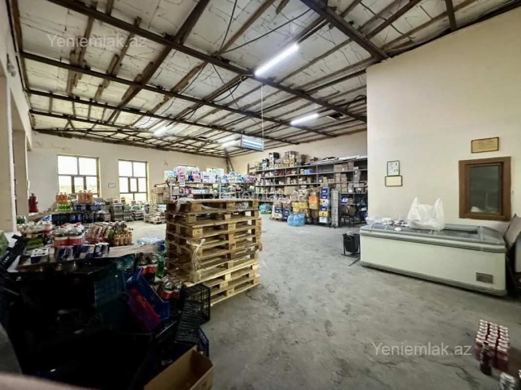 Satılır 4 otaqlı obyekt 370 m²