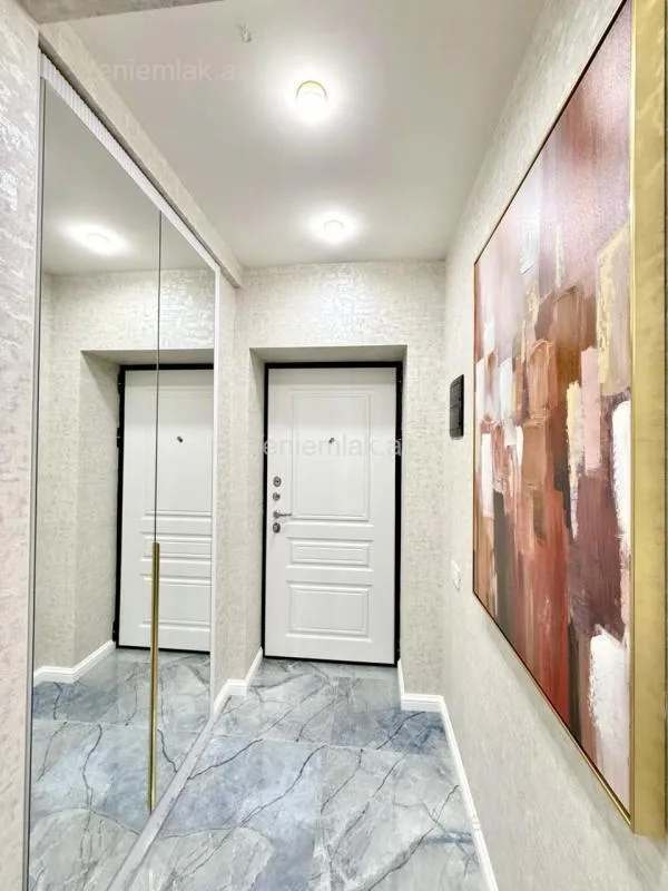 Satılır 2 otaqlı köhnə tikili 50 m²