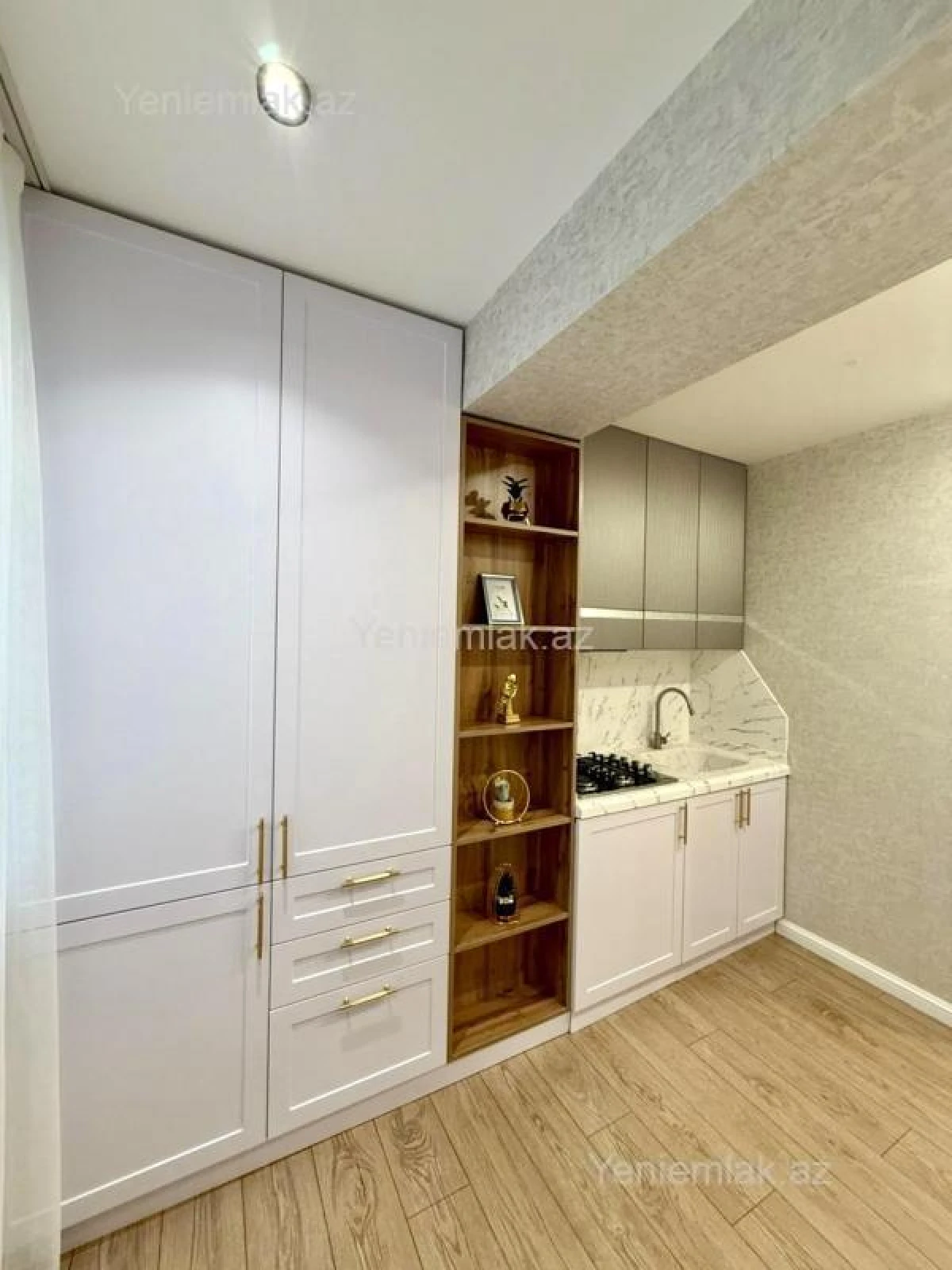 Satılır 2 otaqlı köhnə tikili 50 m²