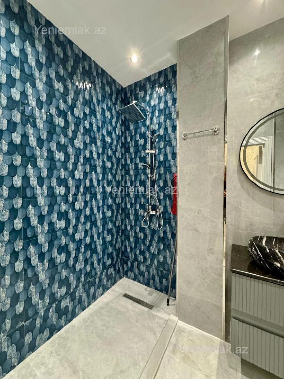 Satılır 2 otaqlı köhnə tikili 55 m²