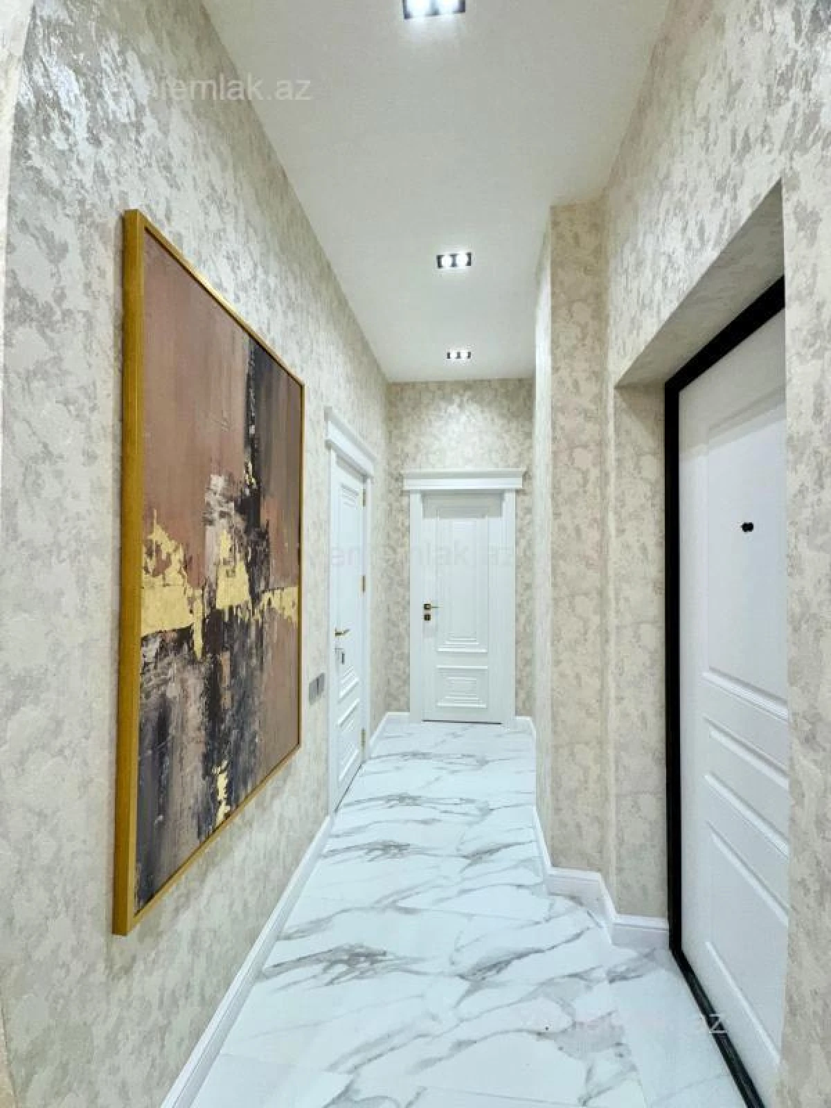 Satılır 2 otaqlı köhnə tikili 55 m²