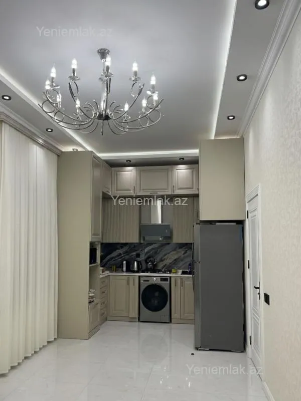 Satılır 4 otaqlı həyət evi 180 m²