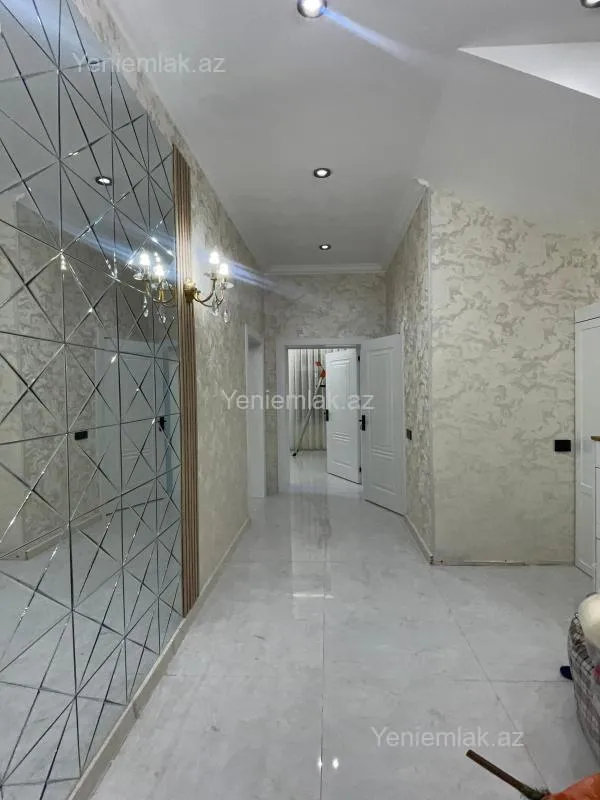 Satılır 4 otaqlı həyət evi 180 m²