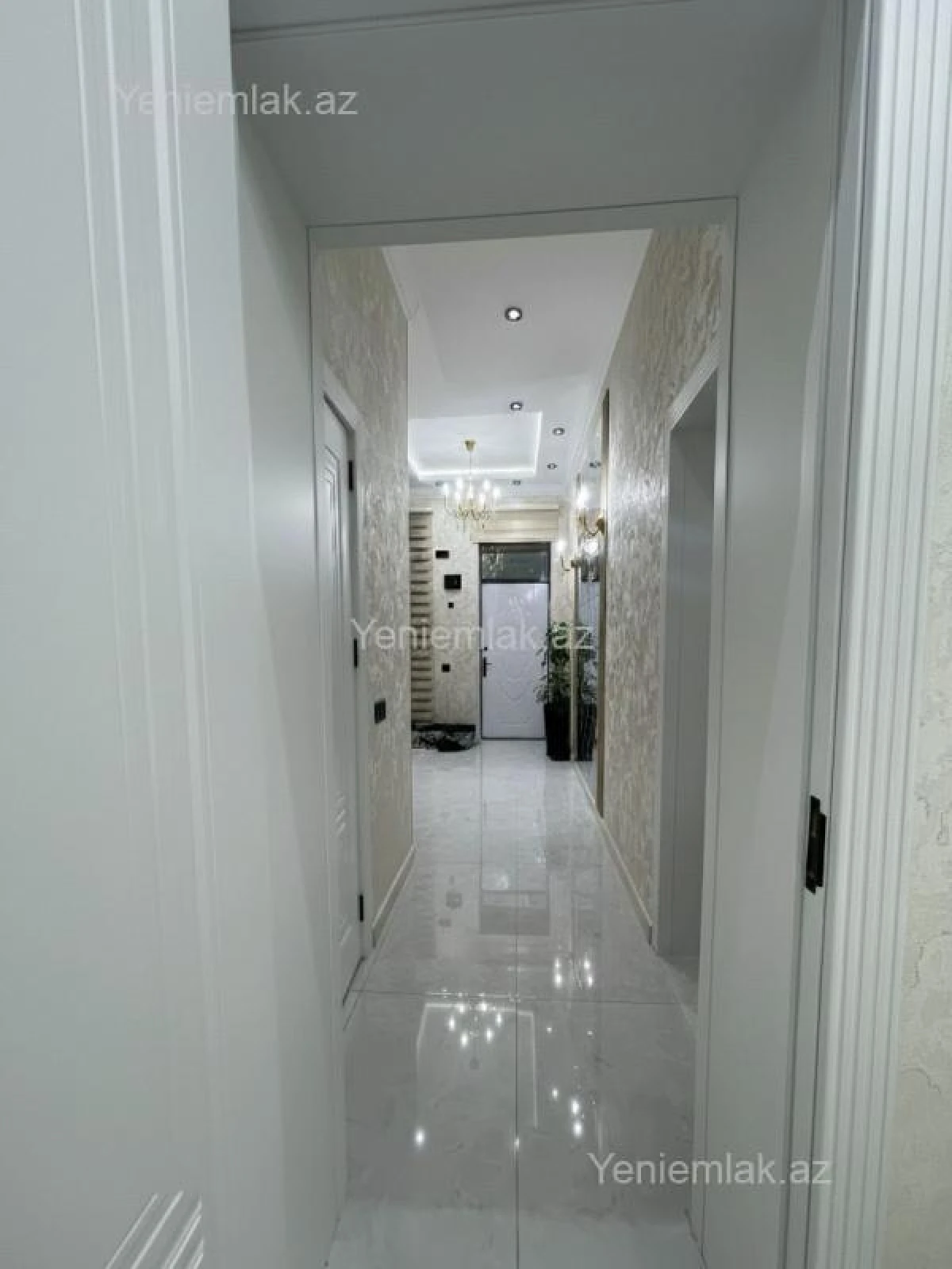 Satılır 4 otaqlı həyət evi 180 m²