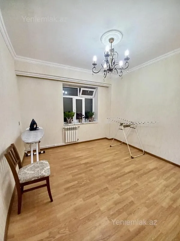 Satılır 3 otaqlı köhnə tikili 60 m²