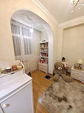 Satılır 3 otaqlı köhnə tikili 60 m²