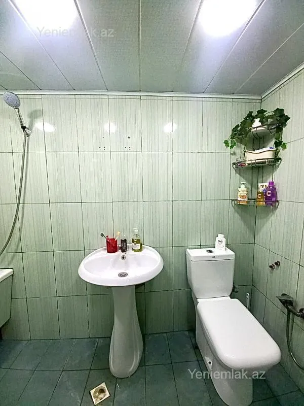 Satılır 3 otaqlı köhnə tikili 60 m²