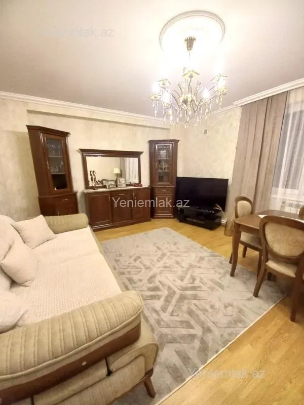 Satılır 3 otaqlı köhnə tikili 60 m²