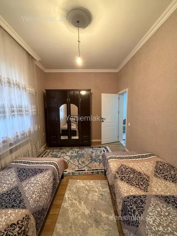 Satılır 4 otaqlı həyət evi 130 m²
