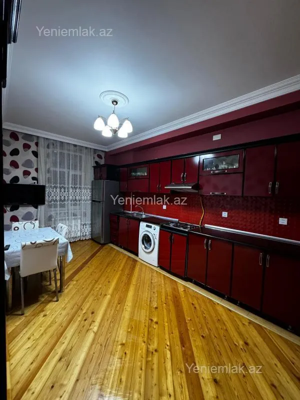 Satılır 4 otaqlı yeni tikili 130 m²