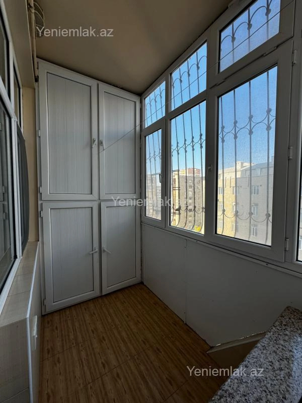 Satılır 4 otaqlı yeni tikili 130 m²