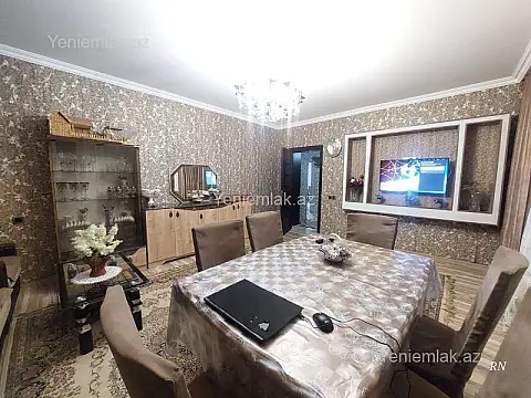 Satılır 3 otaqlı köhnə tikili 80 m²