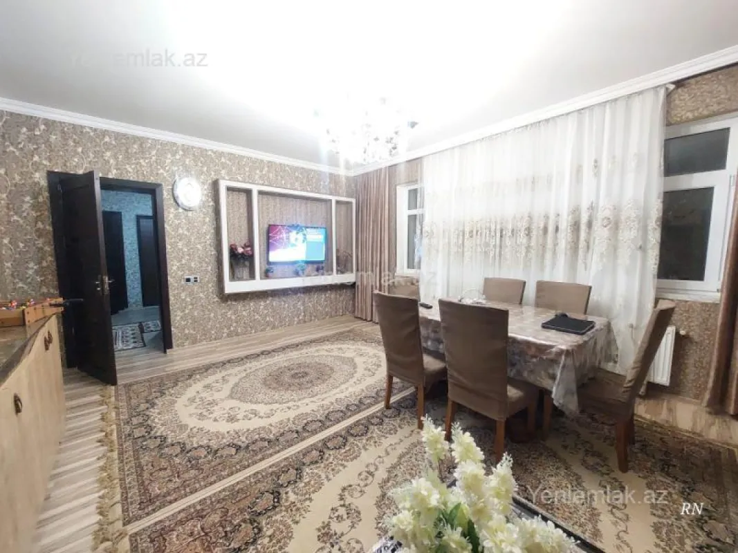 Satılır 3 otaqlı köhnə tikili 80 m²