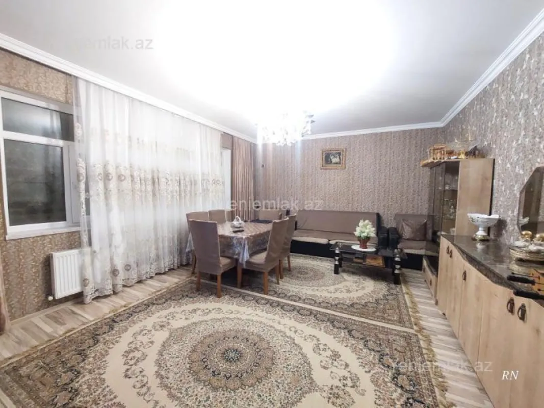 Satılır 3 otaqlı köhnə tikili 80 m²