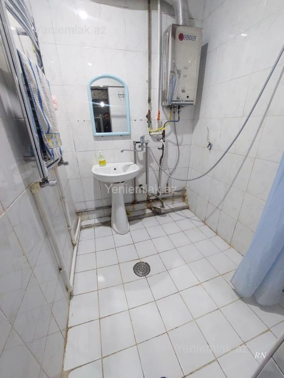 Satılır 3 otaqlı köhnə tikili 80 m²