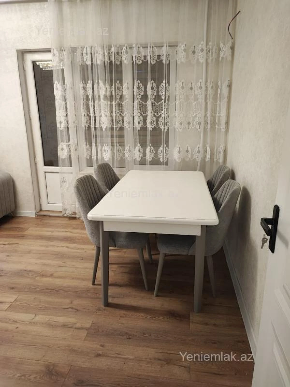 Satılır 2 otaqlı köhnə tikili 47 m²