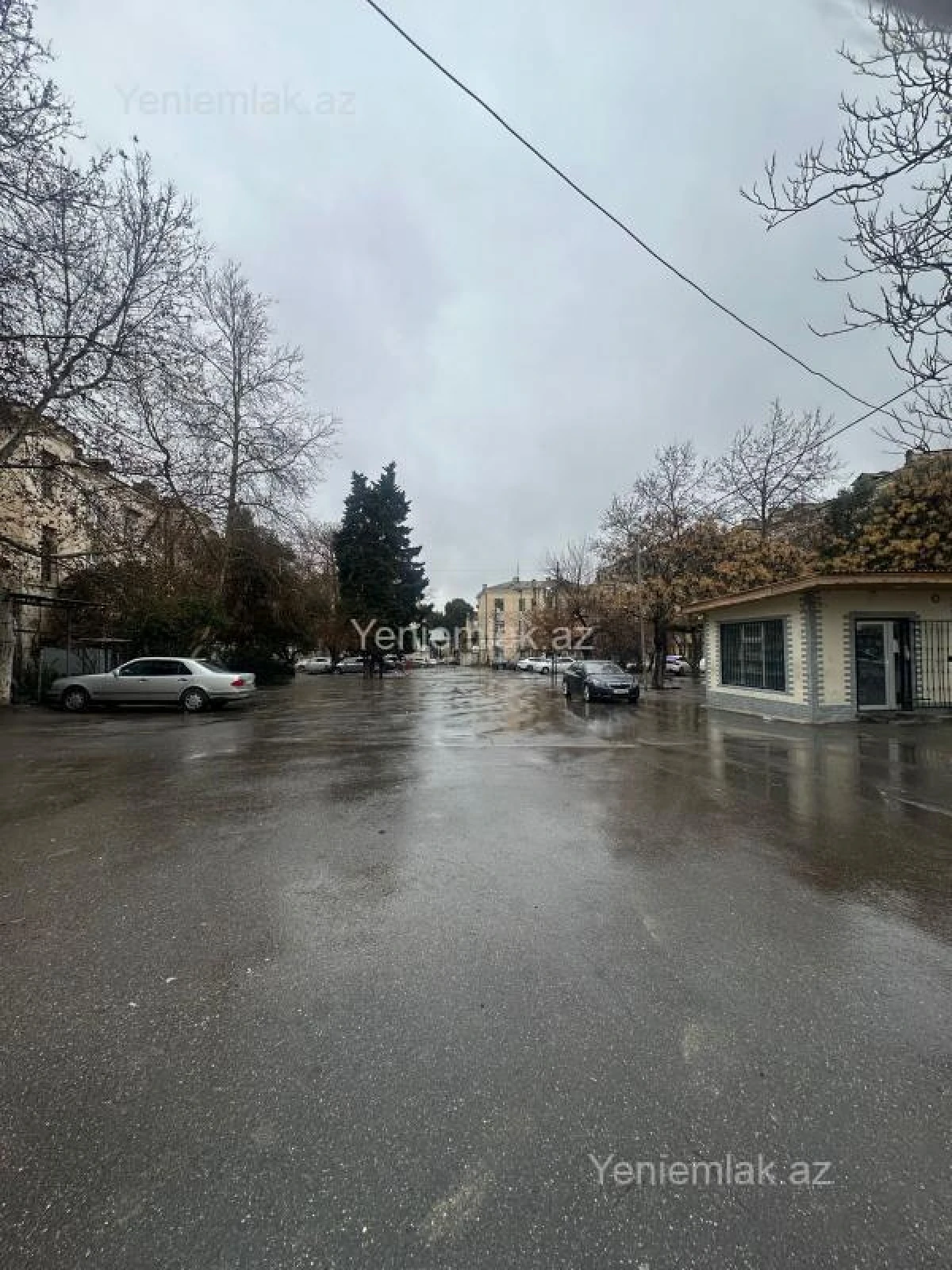 Satılır 2 otaqlı köhnə tikili 60 m²