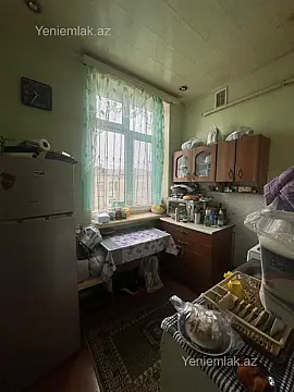 Satılır 2 otaqlı köhnə tikili 60 m²