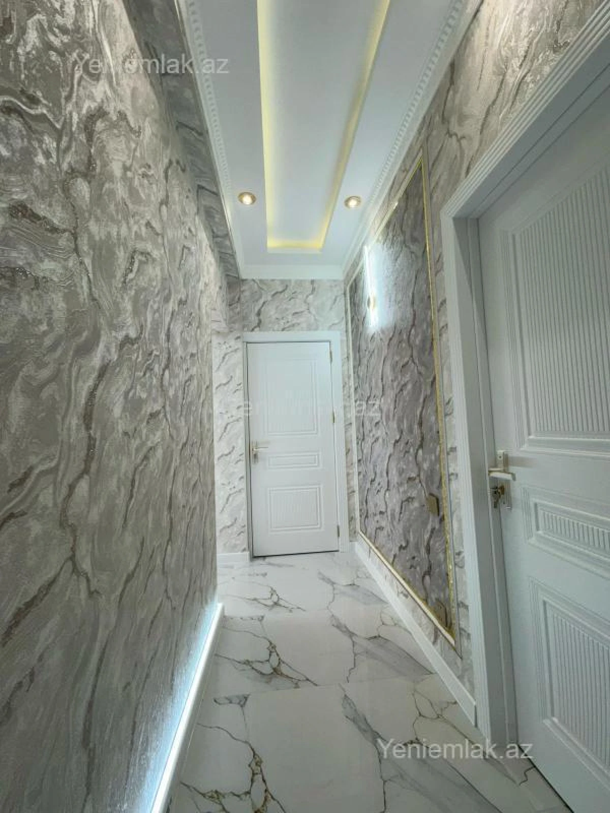 Satılır 3 otaqlı yeni tikili 100 m²