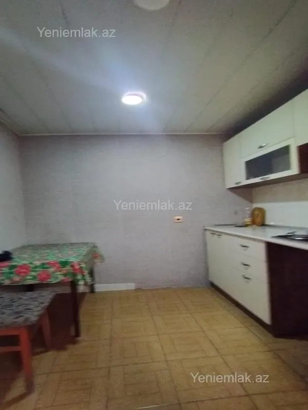 Satılır 3 otaqlı həyət evi 80 m²