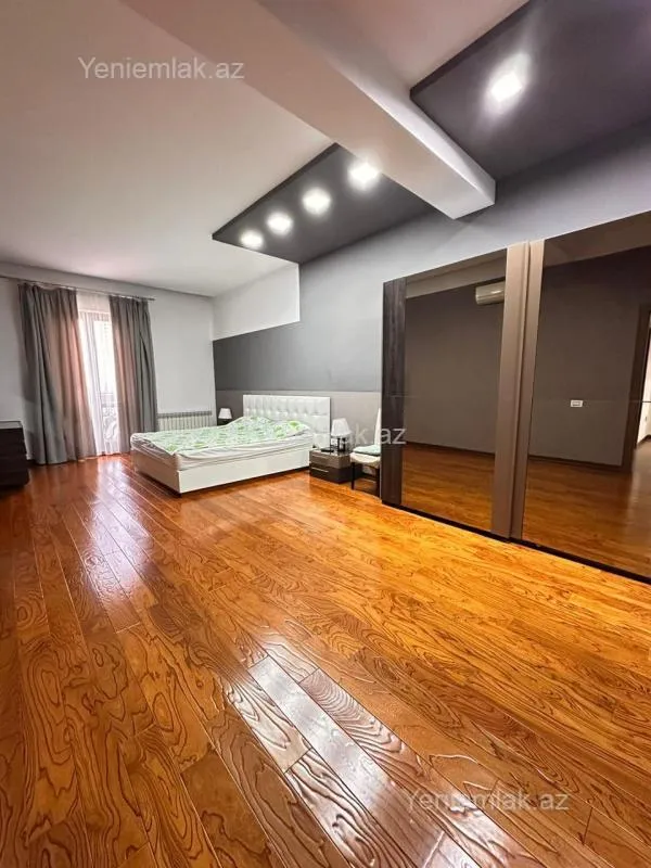 Satılır 4 otaqlı yeni tikili 230 m²