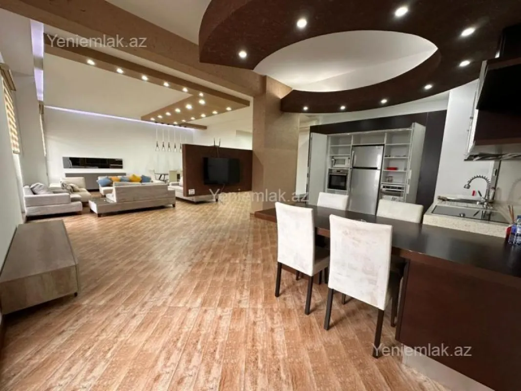 Satılır 4 otaqlı yeni tikili 230 m²