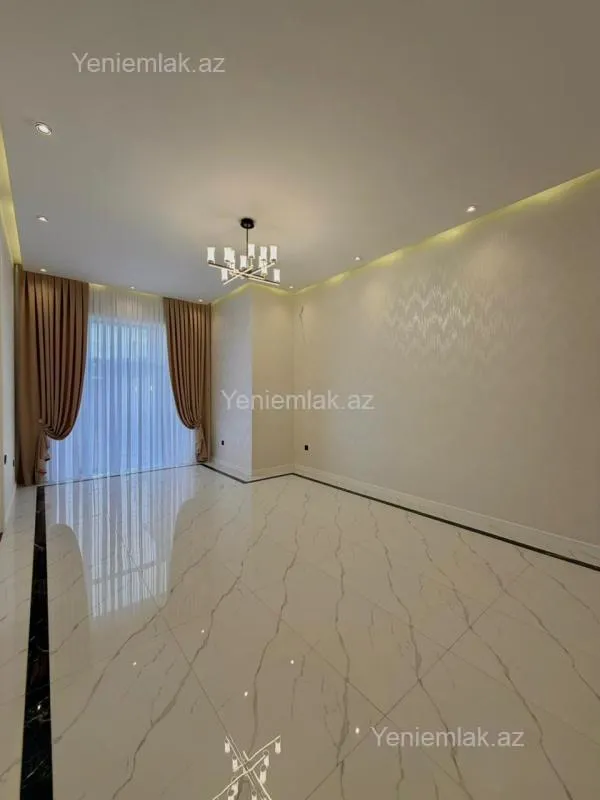 Satılır 4 otaqlı həyət evi 180 m²