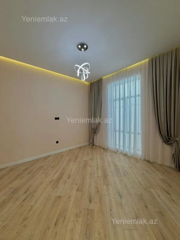 Satılır 4 otaqlı həyət evi 180 m²
