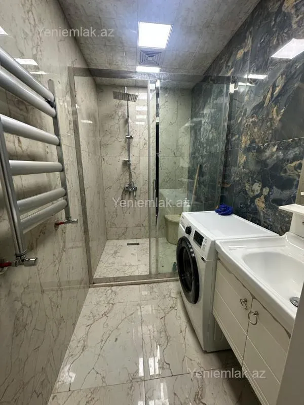 Satılır 2 otaqlı yeni tikili 72 m²