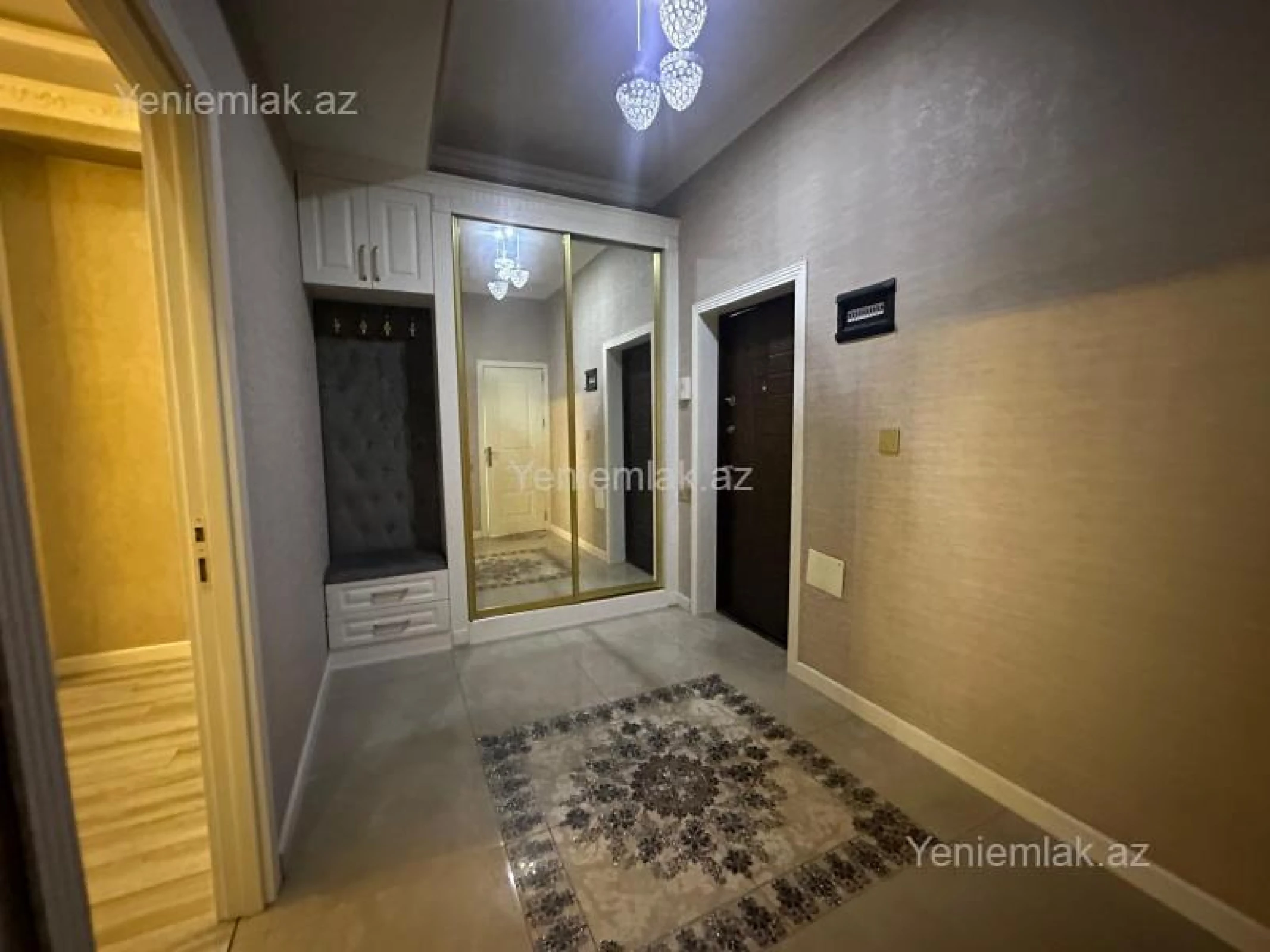 Satılır 2 otaqlı yeni tikili 72 m²