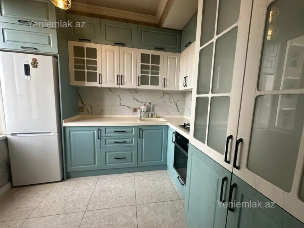 Satılır 2 otaqlı yeni tikili 72 m²