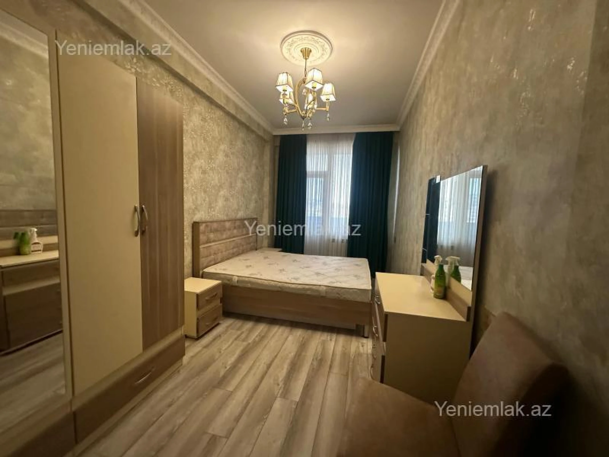 Satılır 2 otaqlı yeni tikili 72 m²