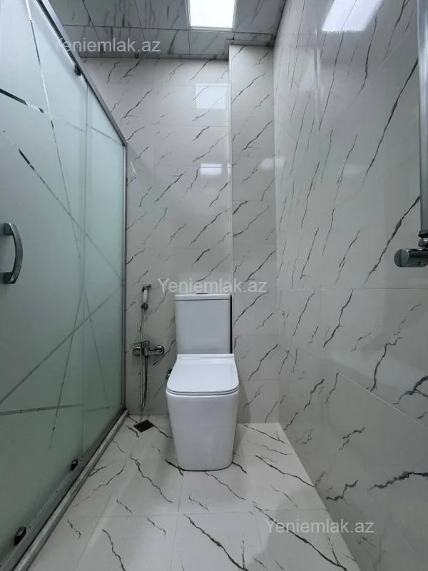 Satılır 3 otaqlı yeni tikili 76 m²