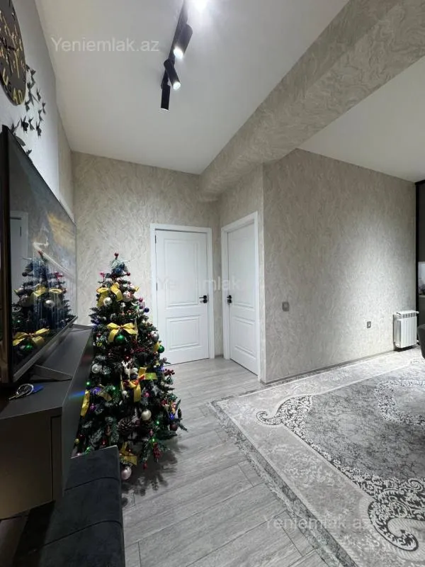 Satılır 3 otaqlı yeni tikili 76 m²