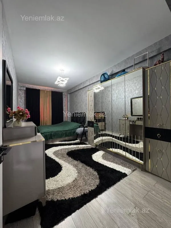 Satılır 3 otaqlı yeni tikili 76 m²