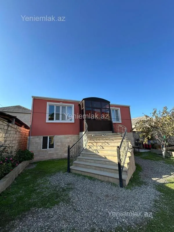 Satılır 6 otaqlı həyət evi 170 m²