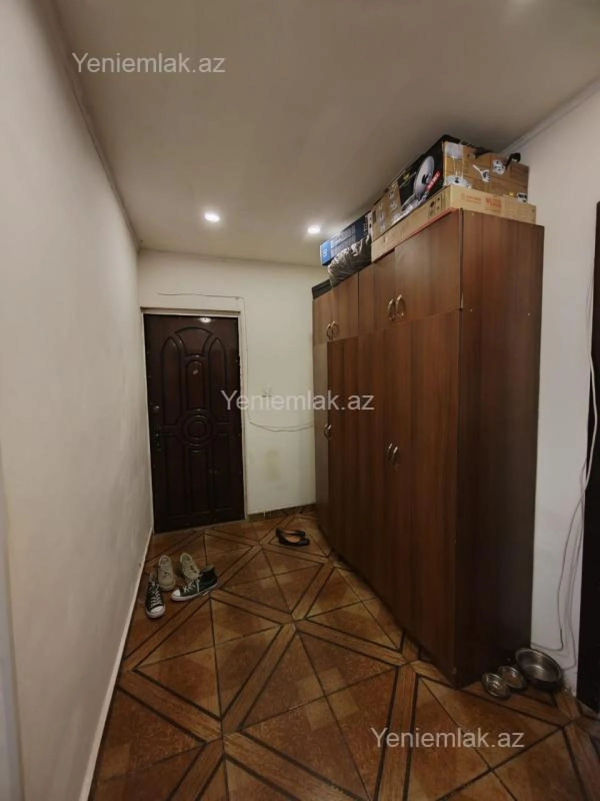 Satılır 3 otaqlı köhnə tikili 80 m²