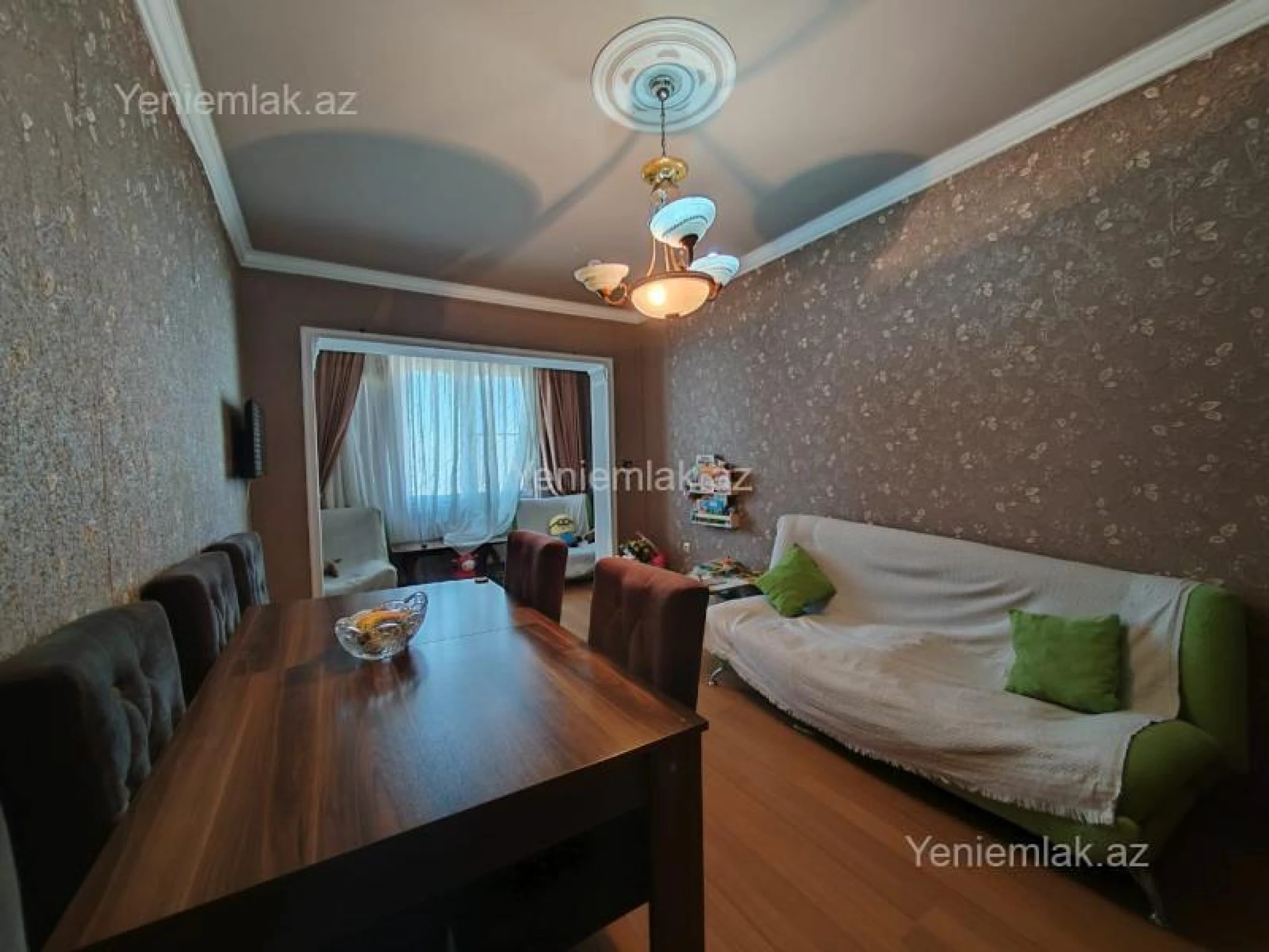 Satılır 3 otaqlı köhnə tikili 80 m²