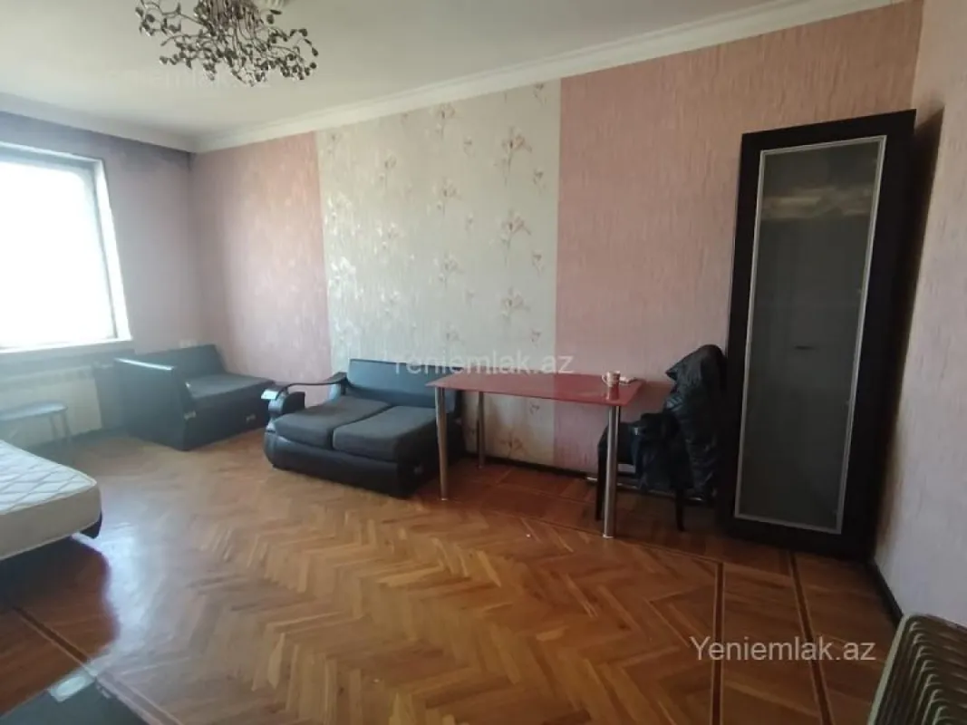 Satılır 3 otaqlı köhnə tikili 75 m²