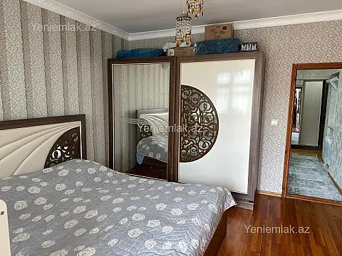 Satılır 2 otaqlı köhnə tikili 65 m²