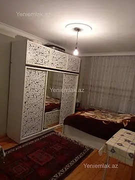 Satılır 4 otaqlı köhnə tikili 110 m²