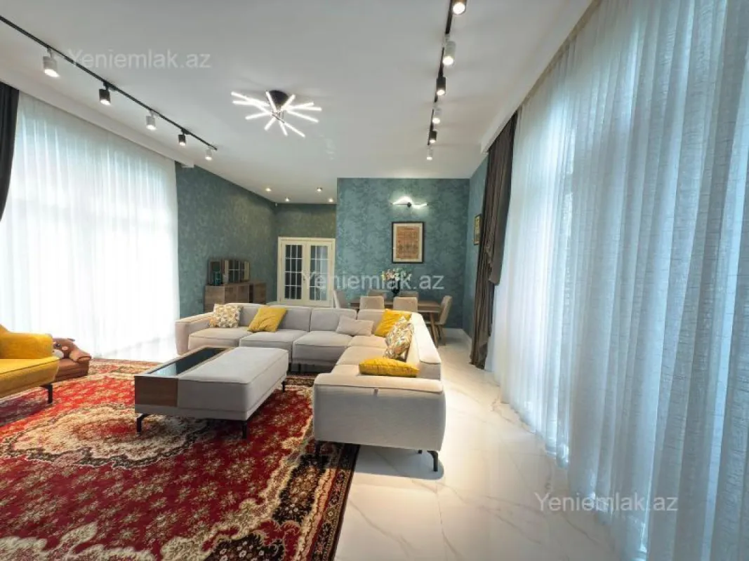 Satılır 5 otaqlı həyət evi 220 m²
