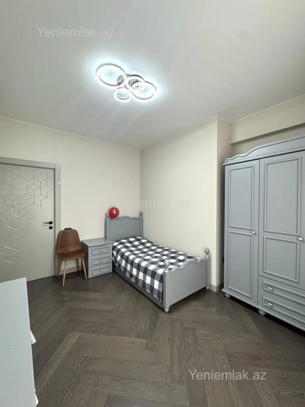 Satılır 3 otaqlı yeni tikili 75 m²