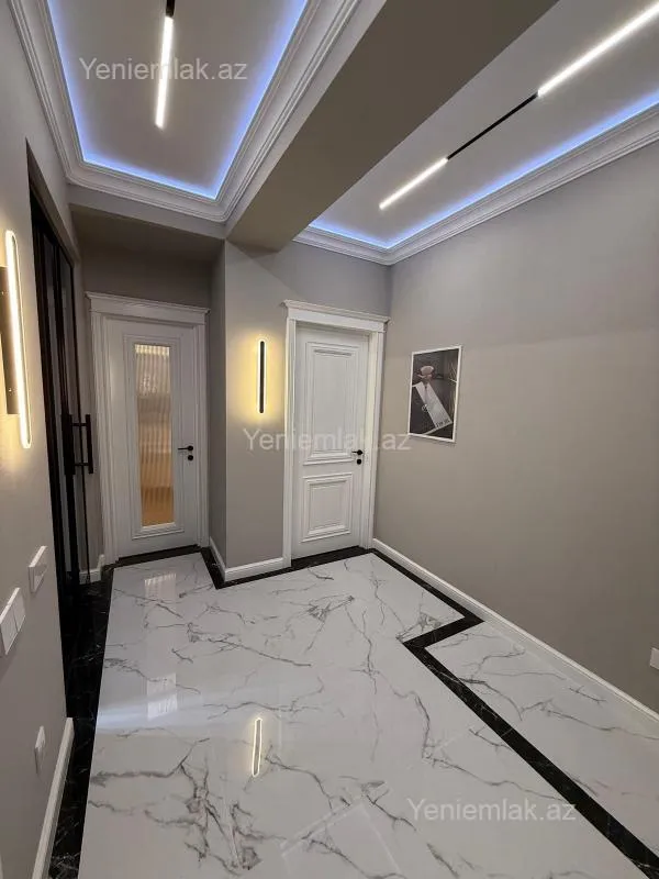 Satılır 2 otaqlı yeni tikili 68 m²