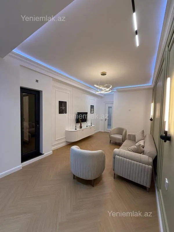 Satılır 2 otaqlı yeni tikili 68 m²