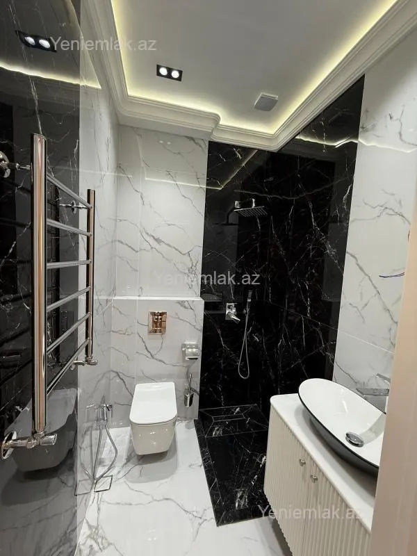 Satılır 2 otaqlı yeni tikili 68 m²