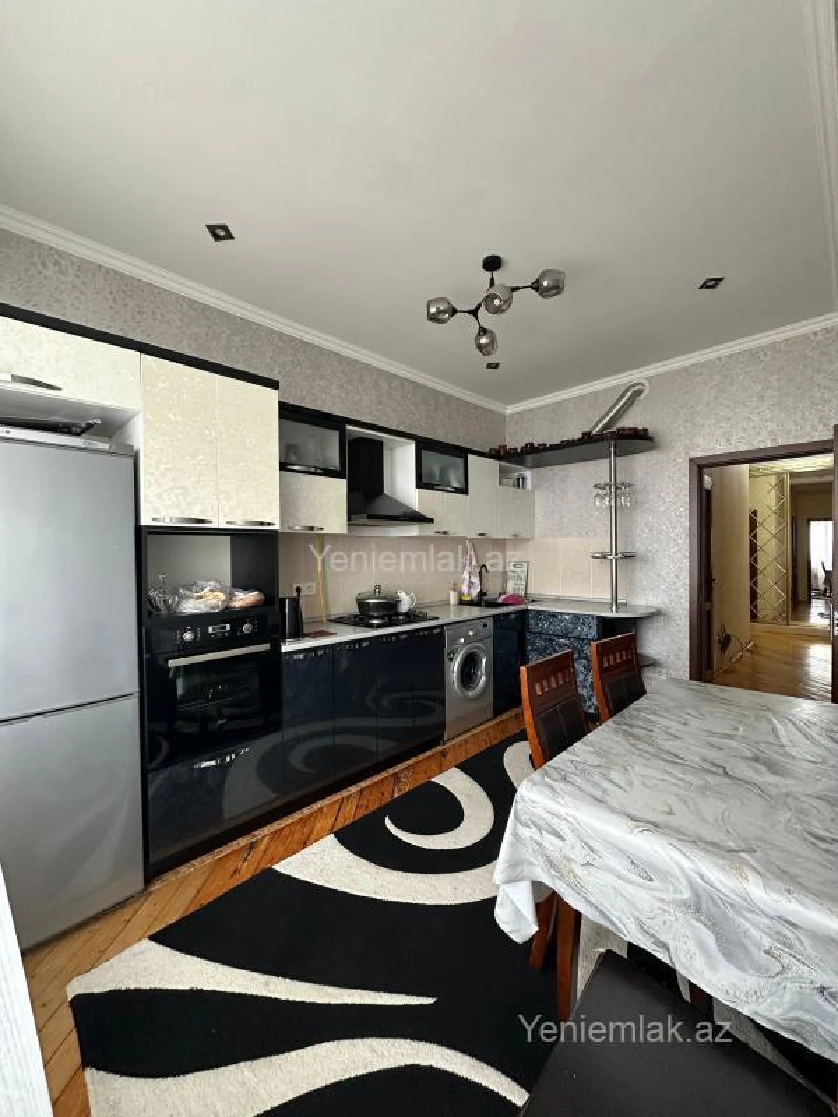 Satılır 3 otaqlı yeni tikili 105 m²